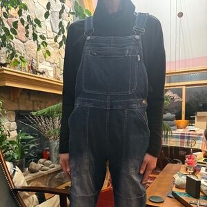 Cute lightweight gardening bibs by Martha Stewart